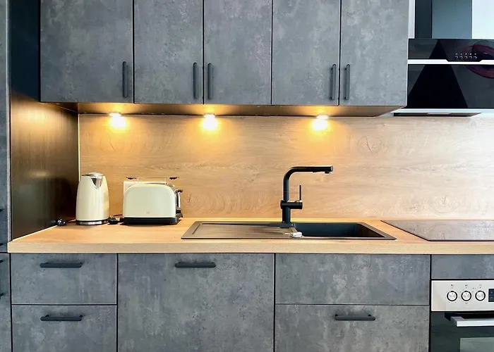 Premium Penthouse W46 - Elbnah, Hochwertig Mit Parkplatz! *