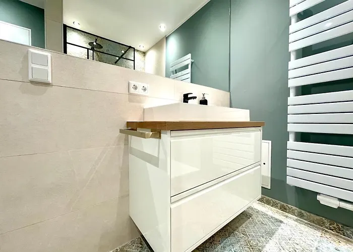 Premium Penthouse W46 - Elbnah, Hochwertig Mit Parkplatz! 公寓