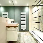 Premium Penthouse W46 - Elbnah, Hochwertig Mit Parkplatz! דרזדן