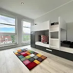 Premium Penthouse W46 - Elbnah, Hochwertig Mit Parkplatz! דירה דרזדן