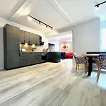 Premium Penthouse W46 - Elbnah, Hochwertig Mit Parkplatz! *