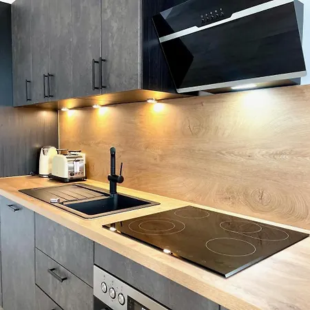 Premium Penthouse W46 - Elbnah, Hochwertig Mit Parkplatz! *