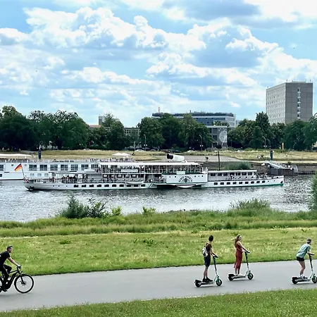 Premium Penthouse W46 - Elbnah, Hochwertig Mit Parkplatz! Apartman Drezda