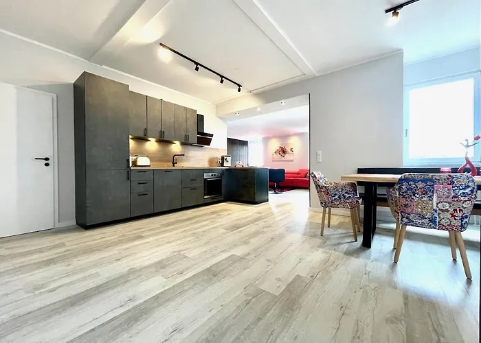 Premium Penthouse W46 - Elbnah, Hochwertig Mit Parkplatz! *